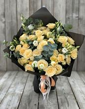 Букет цветов из:  Розы и Лизиантусы #REPLACE_PRED# Колобово