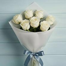 Букет 7 Белых роз Эдлесс Лав в Колобово