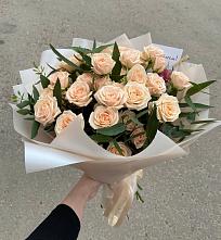 Букет Кремовые розы Латте в Колобово