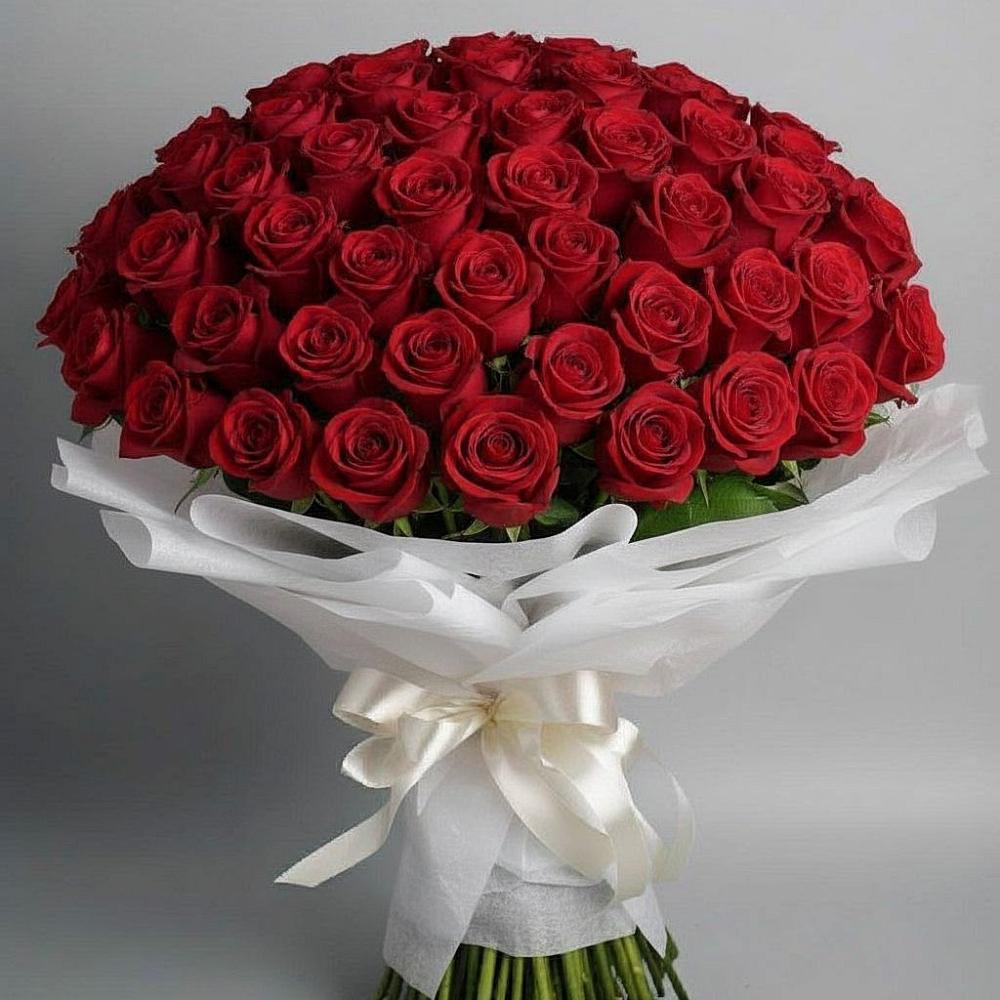 Букет 101 Красная роза Блэк Мэджик в Колобово