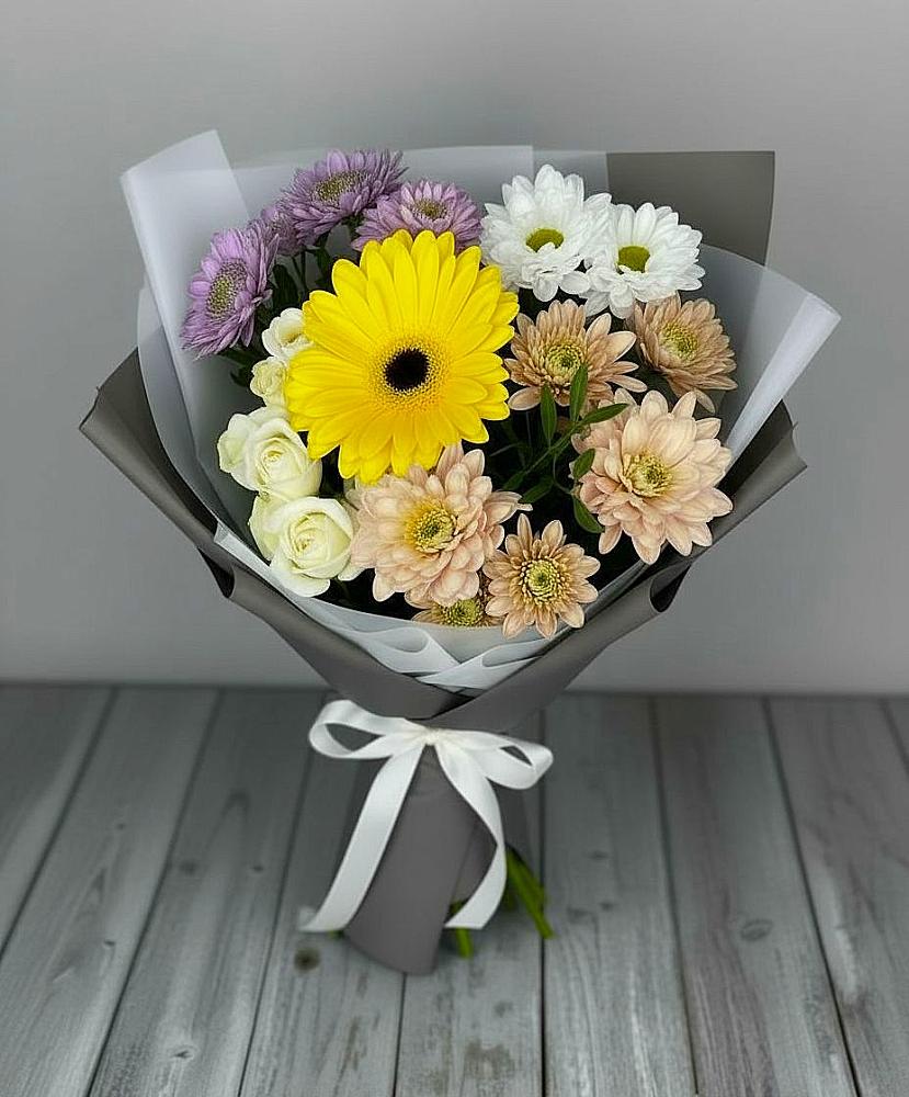 Букет цветов из: Розы, Герберы и Хризантемы в Колобово