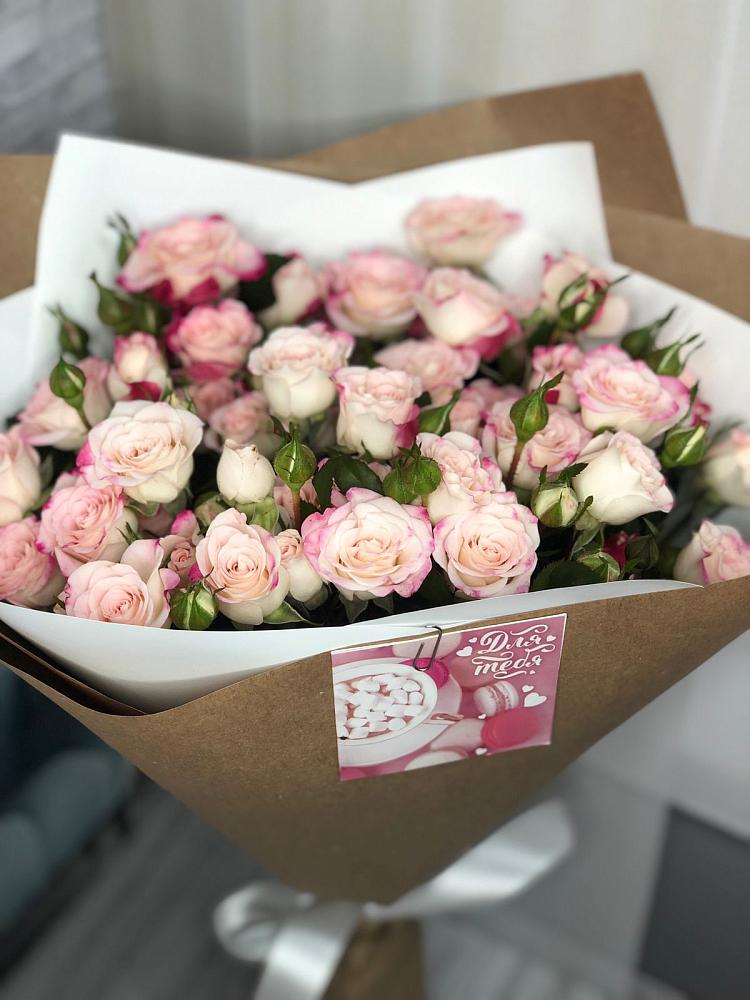 Букет цветов из: Розы в Колобово