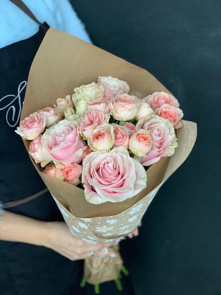 Букет цветов из: Хризантемы и Розы в Колобово