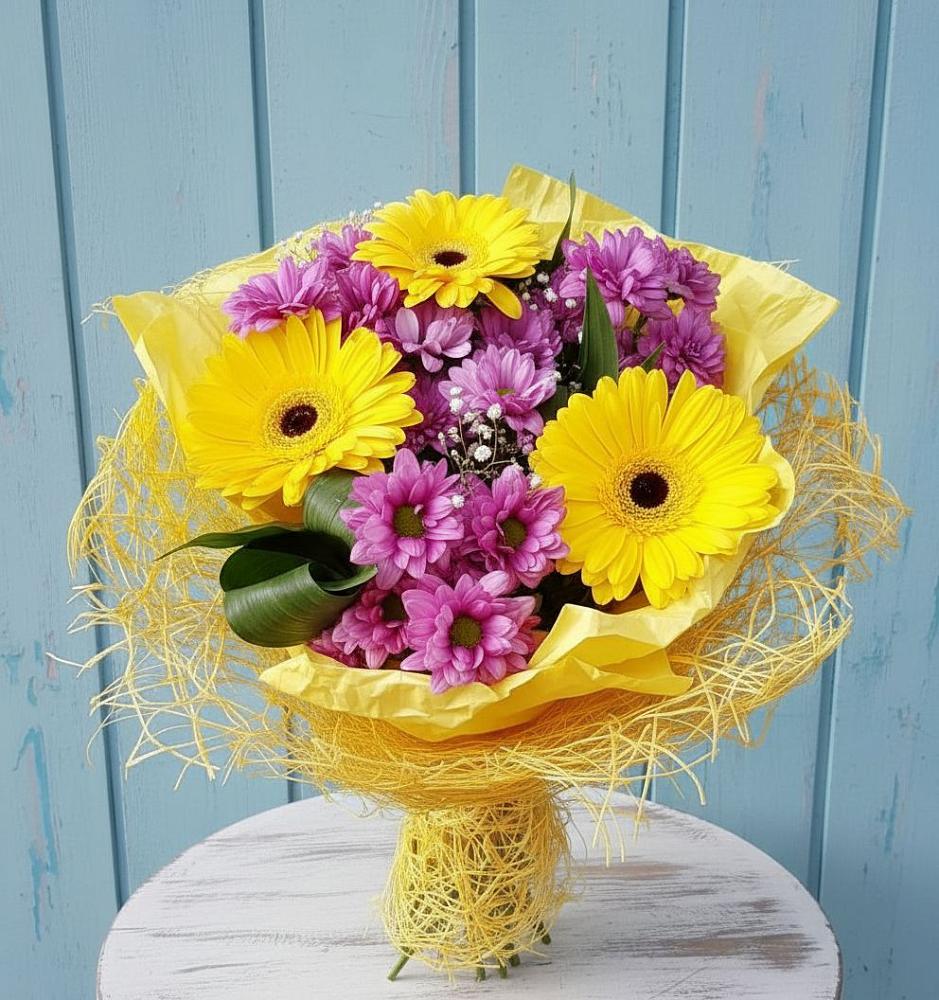 Букет цветов из: Хризантемы и Герберы в Колобово