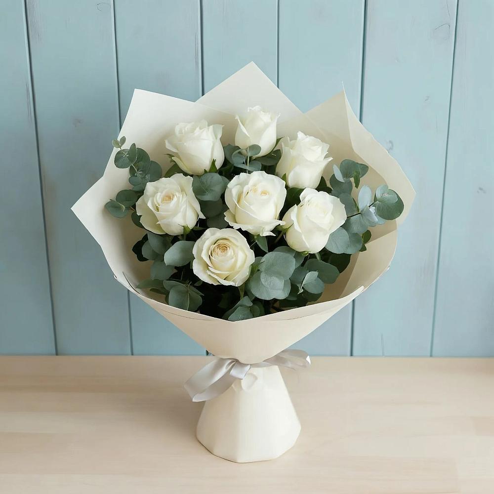 Букет Белые розы в Эвкалипте в Колобово
