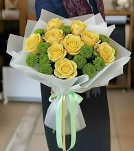 Букет цветов из:  Хризантемы и Розы в Колобово