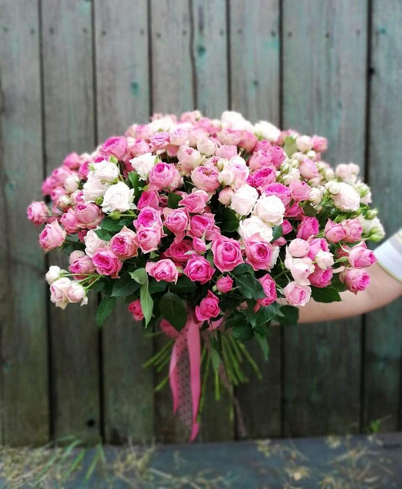 Букет Розовые кустовые розы Натали и Лав Лидия в Колобово