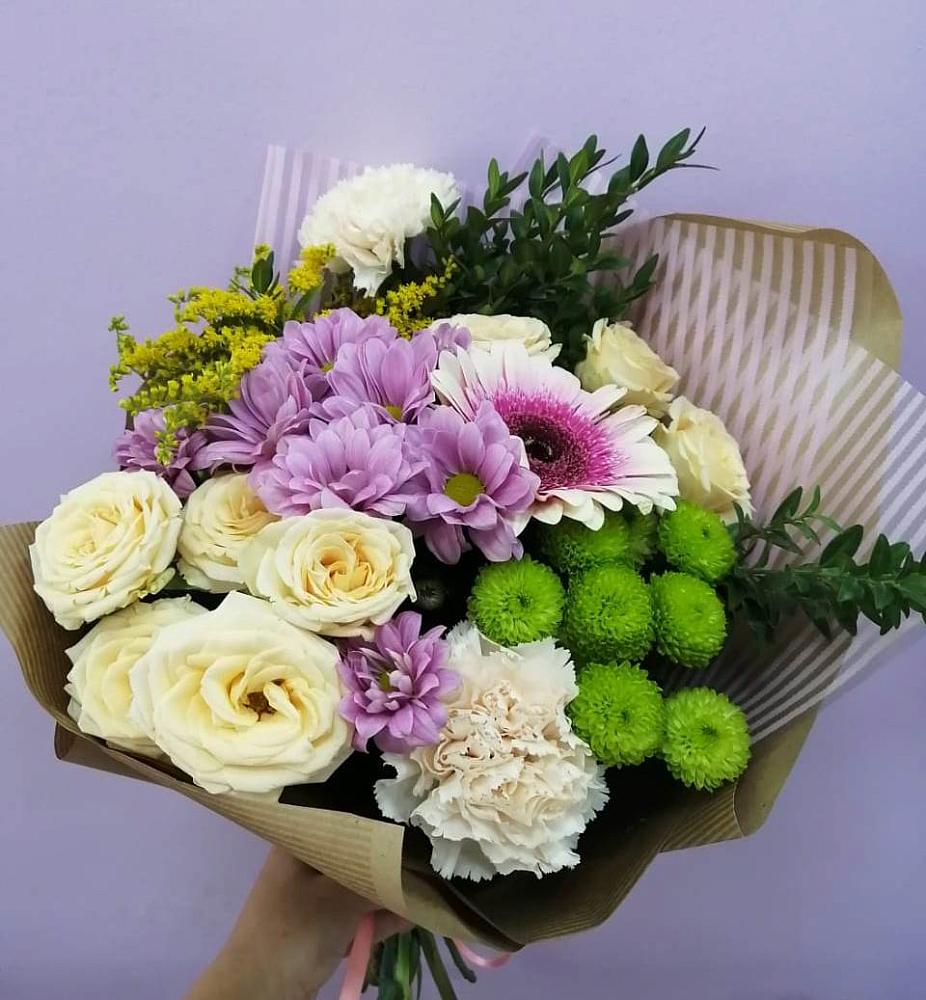 Букет цветов из: Хризантемы, Розы, Гвоздики и Герберы в Колобово