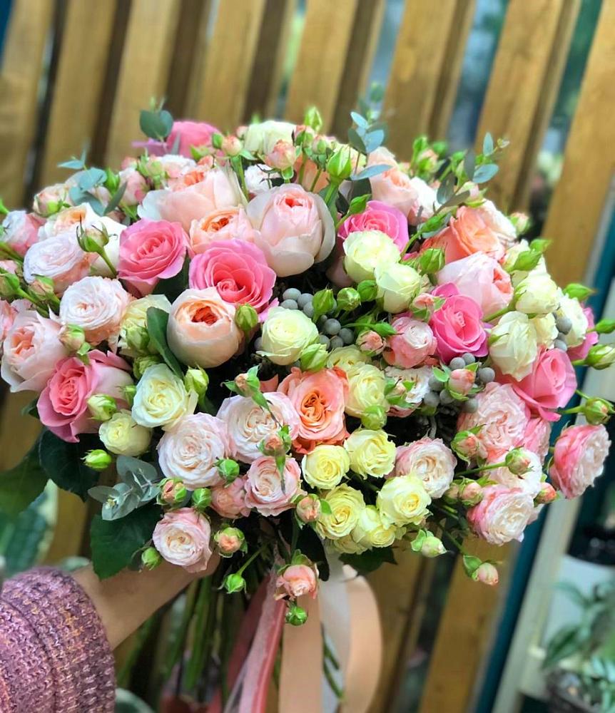 Букет цветов из: Розы в Колобово