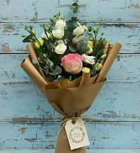 Букет цветов из:  Розы и Лизиантусы в Колобово